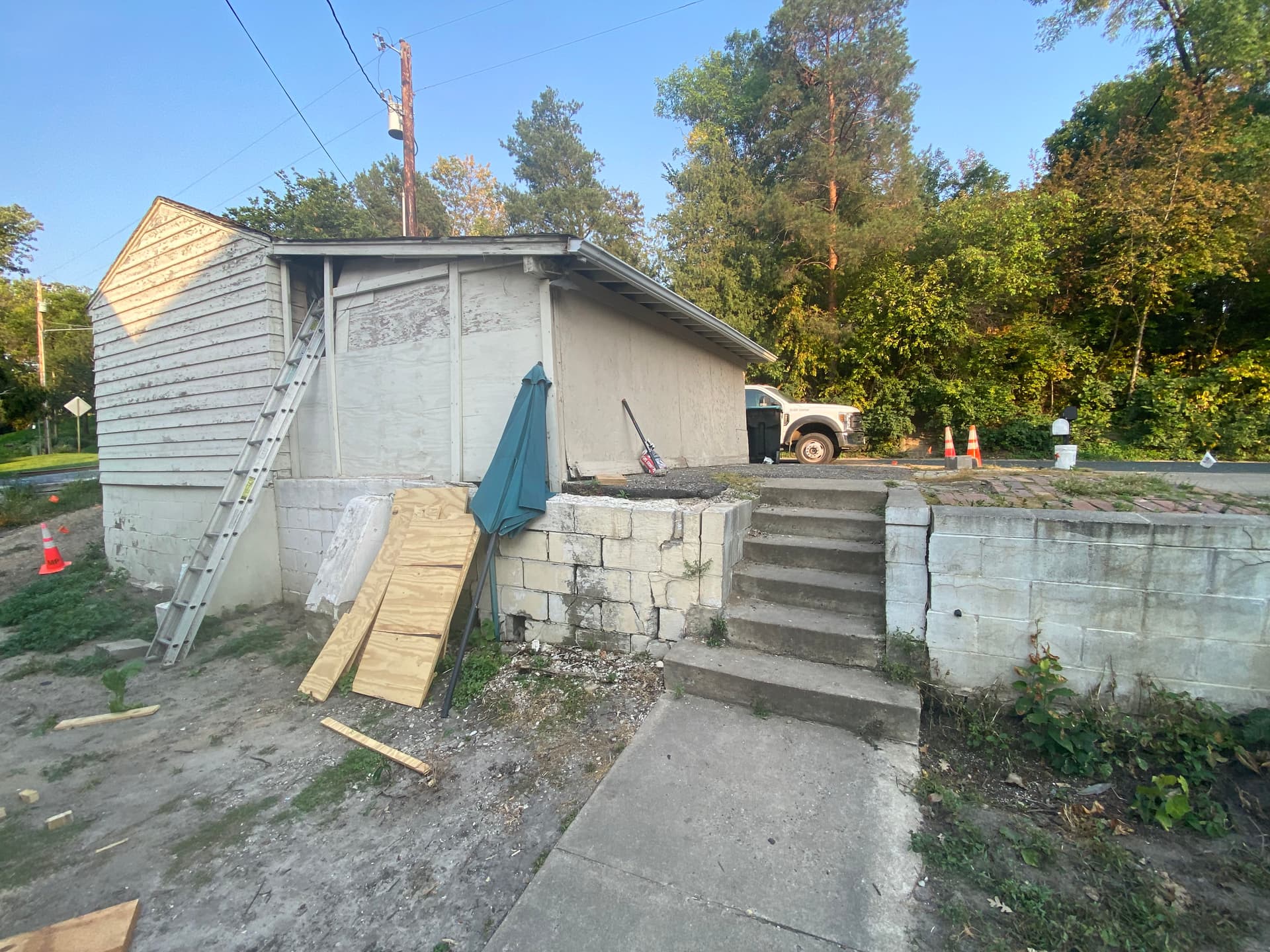 Gallery photos for Failing Retaining Wall Rebuilt Right to Support a Minnesota Garage: Image #2